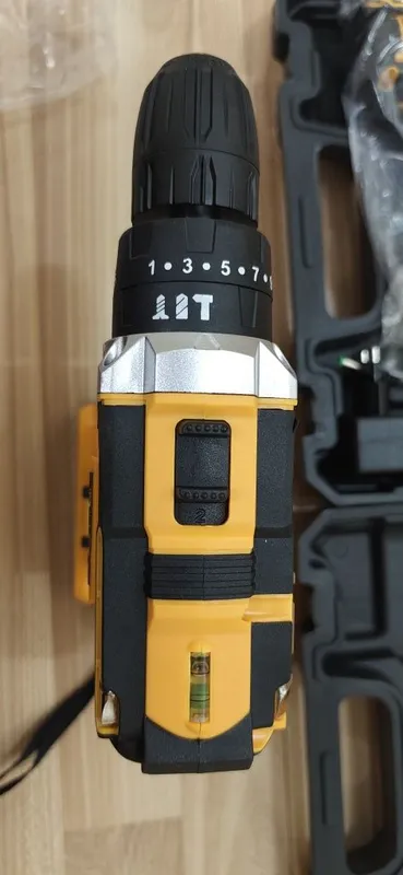 Дрель шуруповерт. Новый. Многофункциональная дрель шуруповерт (DeWALT 6