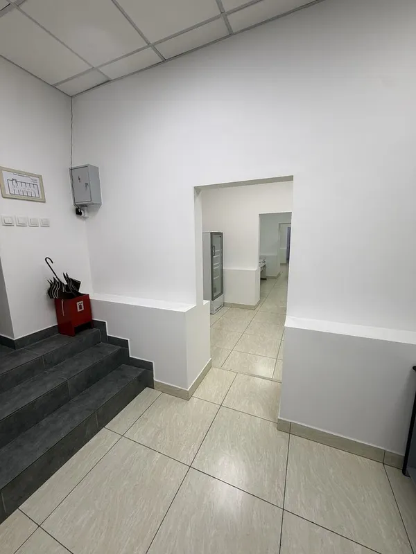 Ofis arenda Oybek Metro Mirobod tumani 8