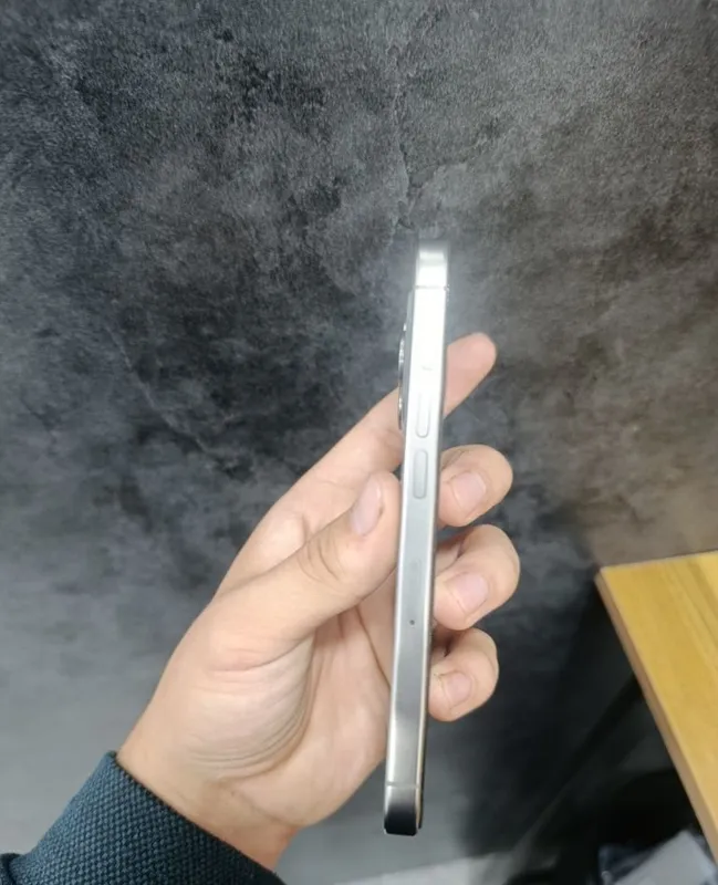 iPhone 15 Pro HX|A 3 iPhone 15 Pro HX|A 3