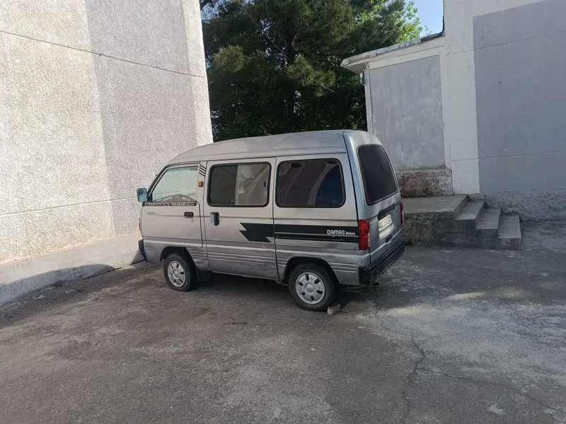 Damas 1 sotiladi 1997 yurib turgan moshina oladiganla tel qilsin