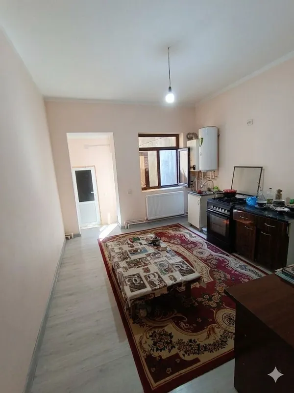 Nazarbek Tarnov Mevazor Mahallada 2.5 sotix hovli