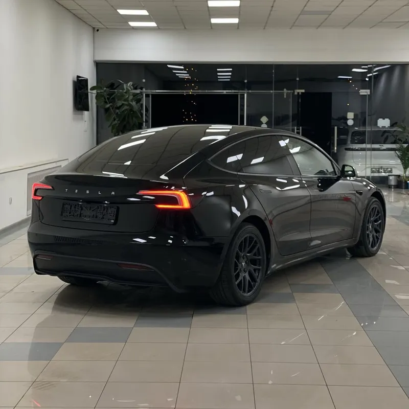 Tesla Model 3 Highland Restyling 2025 — фото 1