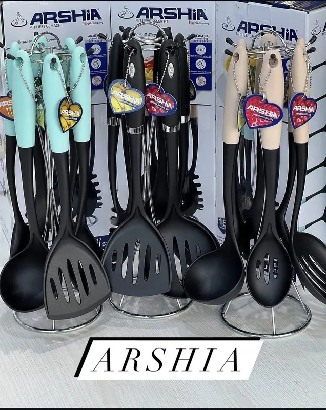 Набора кухонных принадлежностей Arshia. 1