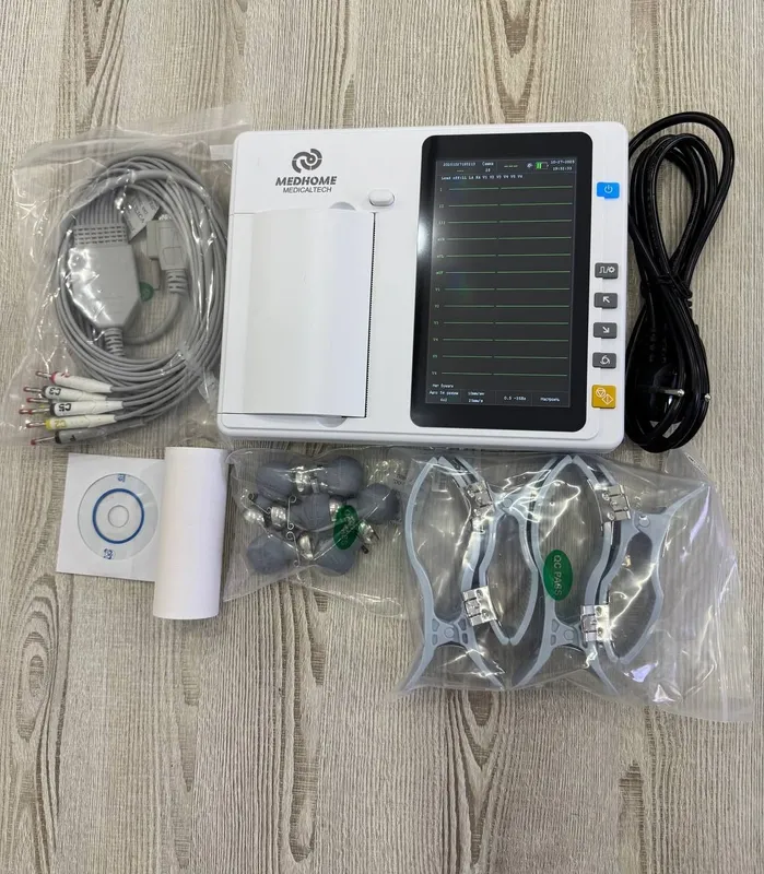 Ekg 3 va 6 kanalni bor Potsient ekran bor 1 Ekg 3 va 6 kanalni bor Potsient ekran bor 1