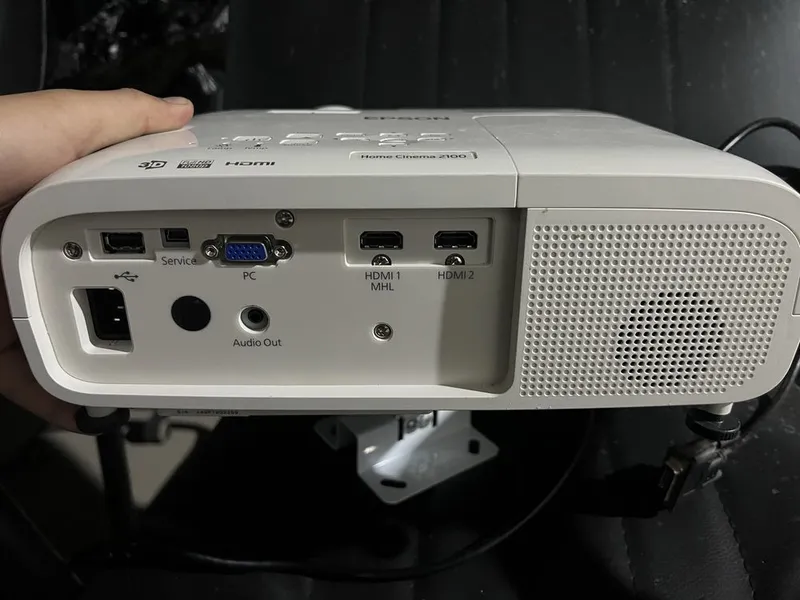 Epson Home Cinema 2100 FullHD proyektori 2
