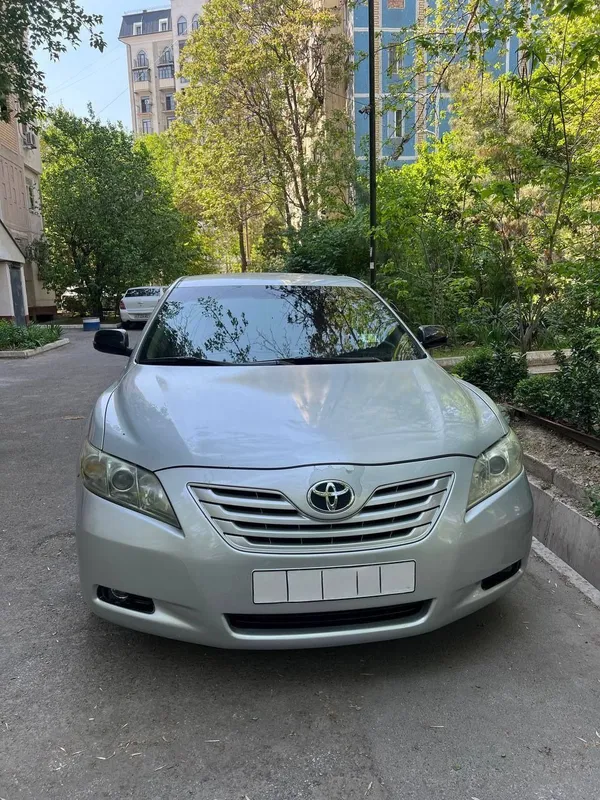 Toyota Camry sotiladi. 1 Toyota Camry sotiladi. 1