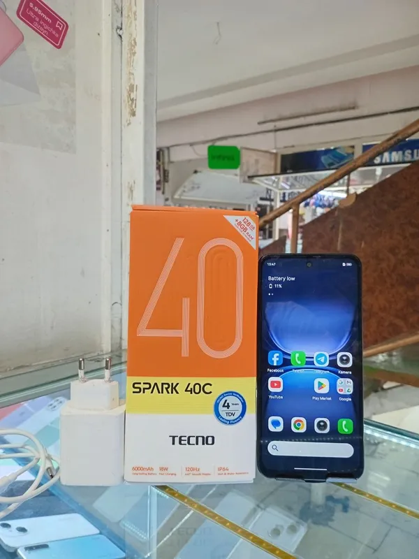 Tecno Spark 40C 4+4/128GB — фото 1 Tecno Spark 40C 4+4/128GB — фото 1