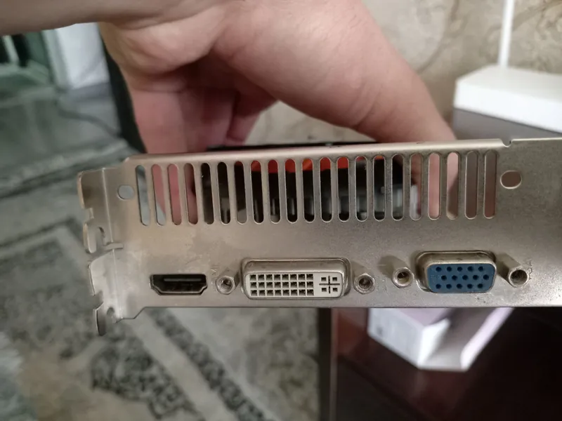 продаётся видеокарта Palit GTX 460 1gb