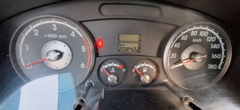 Kia Bongo 1.4 сотилади 4