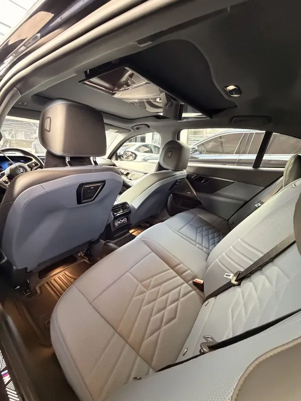 Bmw i5 40L m paket 713km zapas hod2025 с телевизором и проекцией 3 Bmw i5 40L m paket 713km zapas hod2025 с телевизором и проекцией 3