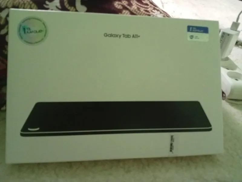 Planshet Samsung tab11+ yangi ochilgan ishlatilmagan sim karta ketmayd