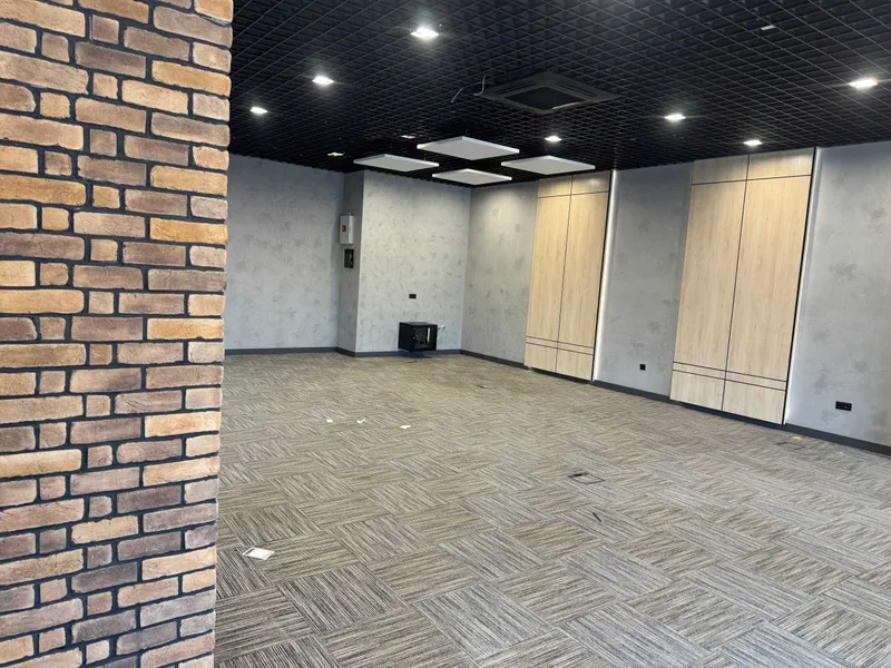 Сдается 4 офисы по 4 100 кв.м в Бизнес центре Ng9134
