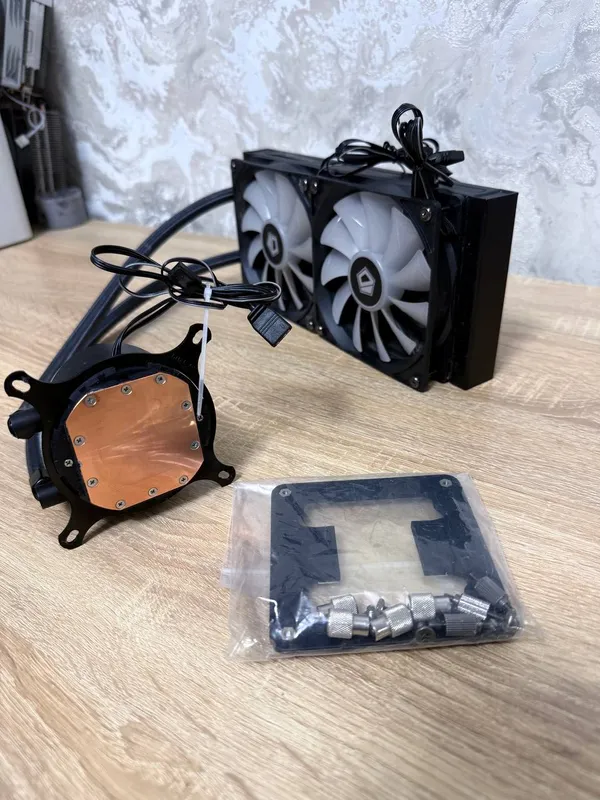 ID-Cooling 240 mm suyuqlik bilan sovutish tizimi 4