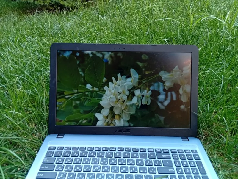 Продам ноутбук ASUS VivoBook X540UA в идеальном состоянии 4 Продам ноутбук ASUS VivoBook X540UA в идеальном состоянии 4