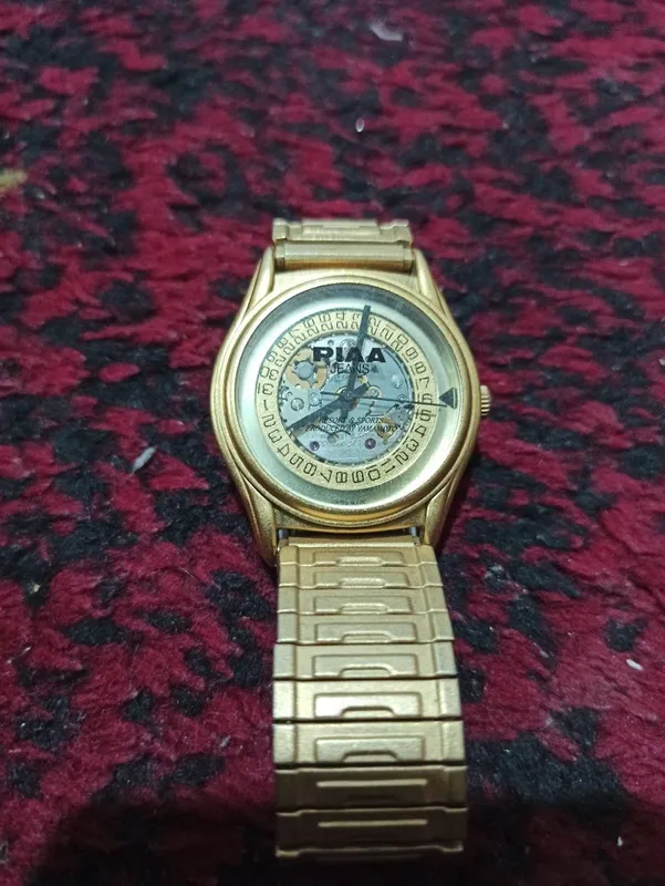 Swiss made Piaa qol soati retro 3 Swiss made Piaa qol soati retro 3