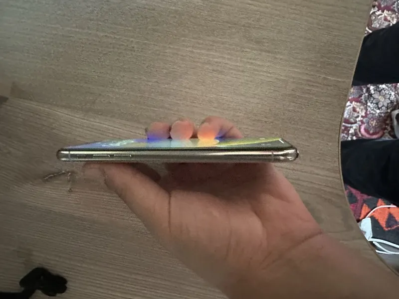 Iphone X 64 gb ideal sastiyanada umuman ochilmagan 4