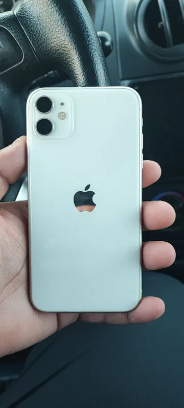 iPhone 11 sotiladi 6