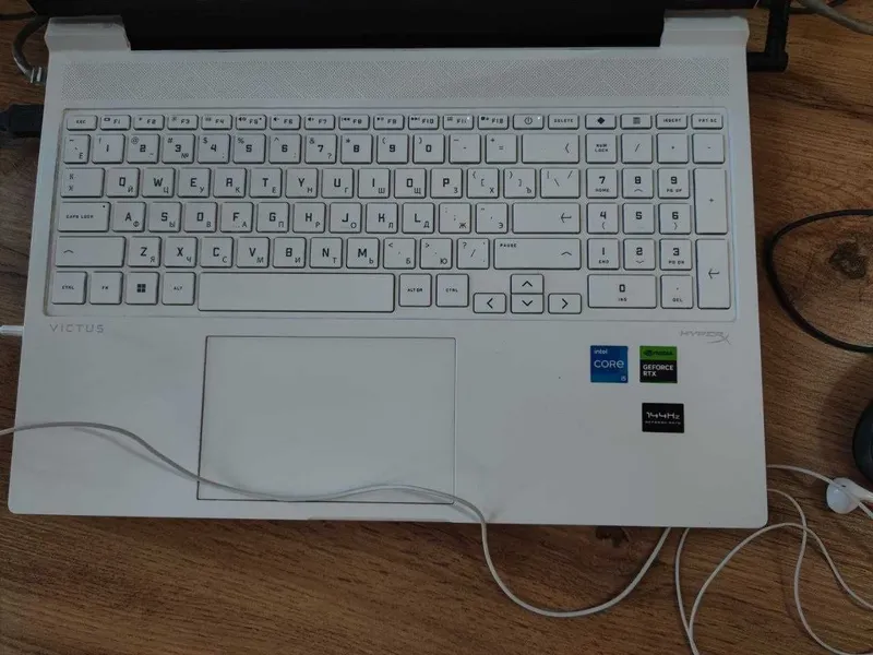 HP Victus Gaming Laptop 16-rt; i5-14450HX 2.40GHZ 3