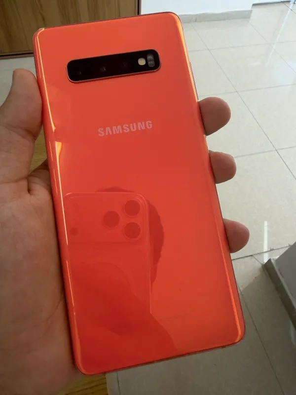 Samsung S10+