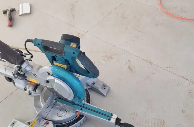 Makita tarsofka LS1018L 1 Makita tarsofka LS1018L 1
