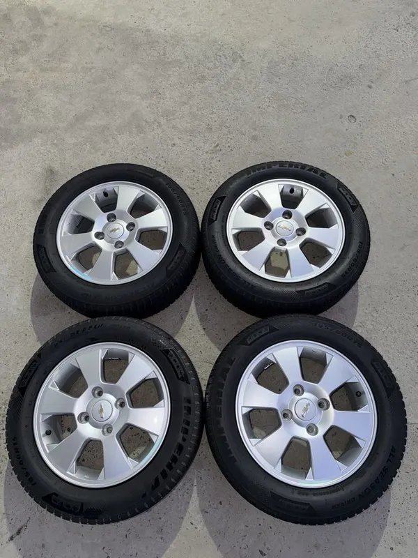 Gentra radnoy GM original diska baloni imperial 195:60:15R1000km 1
