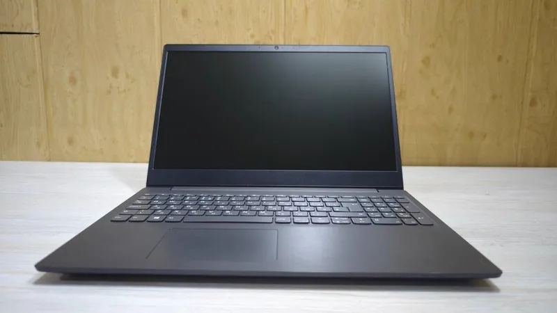 Ноутбук Lenovo (Intel Celeron N5030)