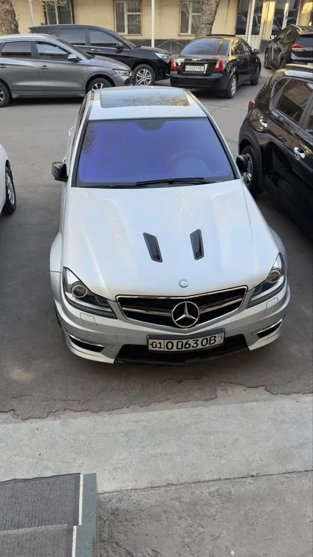 Mercedes benz C63s AMG
