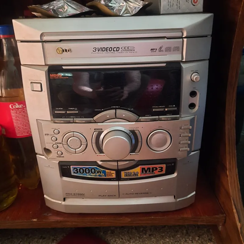 Продаётся телевизор. 2