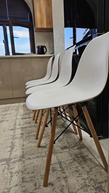 Кухонные стулья Eames — фото 1