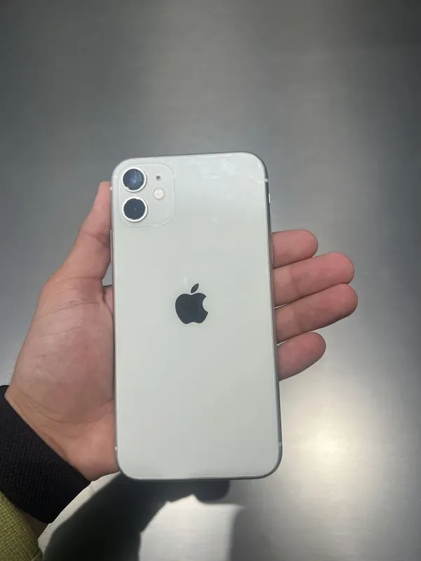Iphone 11 white 128 gb 1 Iphone 11 white 128 gb 1