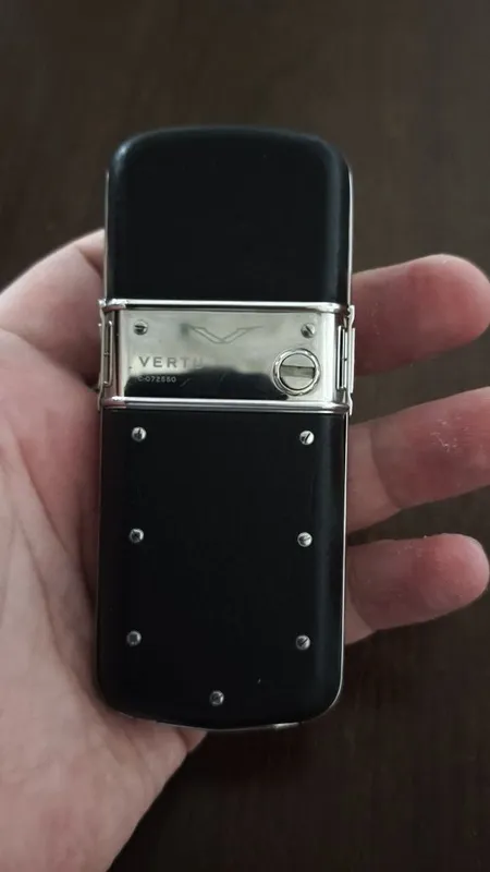 Vertu original состояние около идеал не пожалеете есть коробки телефон 2 Vertu original состояние около идеал не пожалеете есть коробки телефон 2
