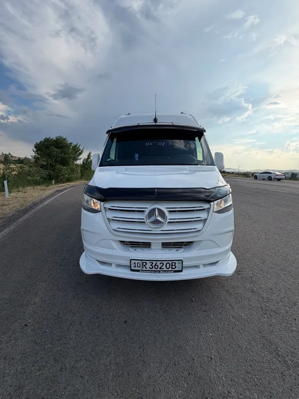 Sprinter bez probega po Uzbekistanu 1 Sprinter bez probega po Uzbekistanu 1