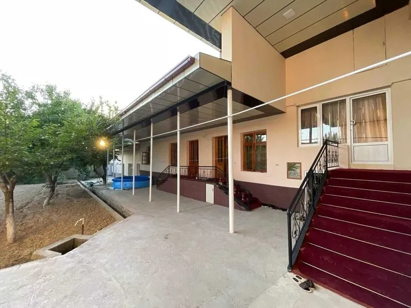 Toshkent tumani, Kelesda 8 sotixli uy sotiladi. 10ta hona
