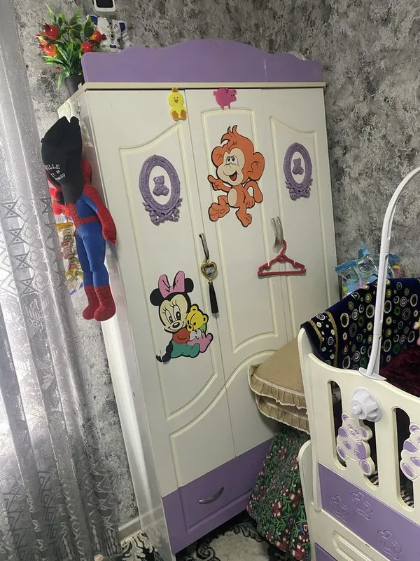 Продается детский кровать и шкаф