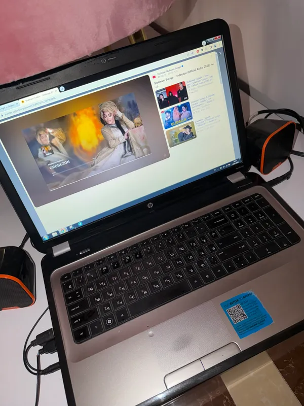 Notebook sotiladi ishlaydi
