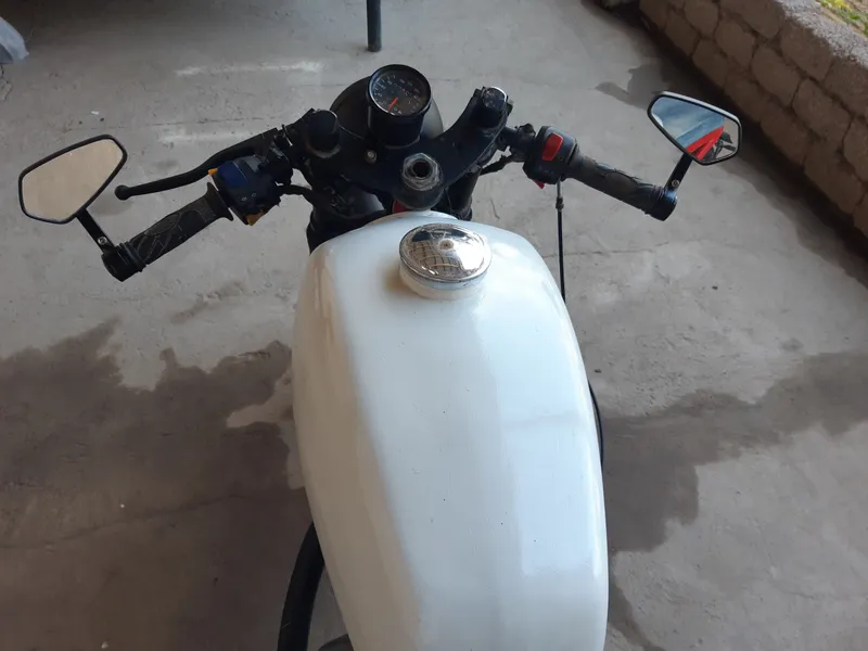 Caferacer sotiladi 3 Caferacer sotiladi 3