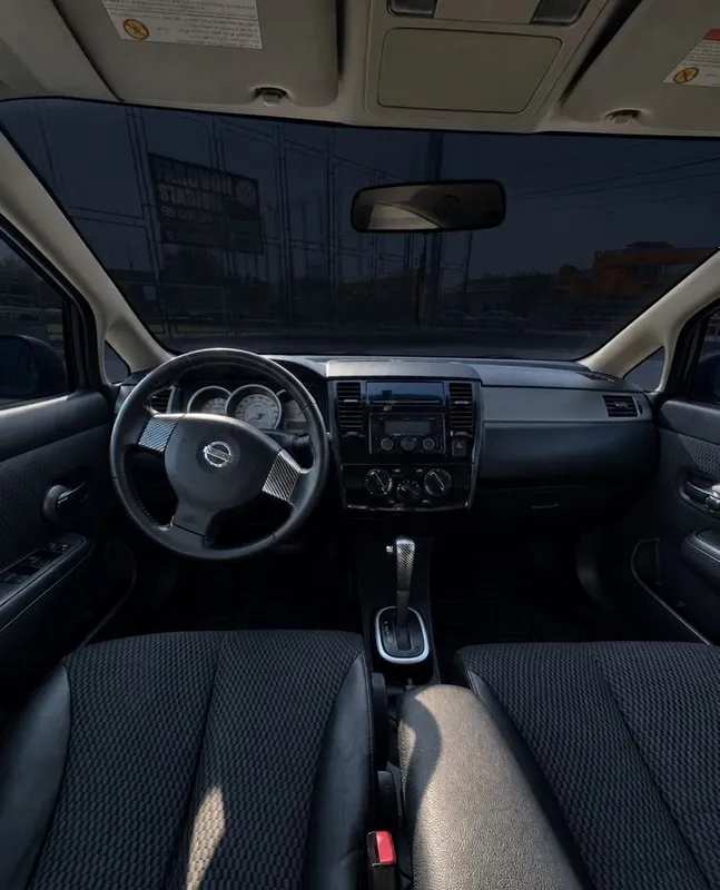Nissan Tiida срочно продаётся, есть гендоверенность, состояние отличное, рестайлинг, наличный расчёт 5 Nissan Tiida срочно продаётся, есть гендоверенность, состояние отличное, рестайлинг, наличный расчёт 5