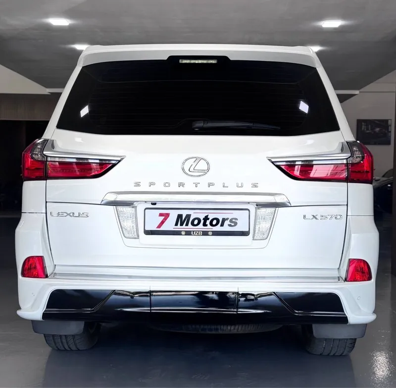 Lexus LX 570 Sport Plus 3 Lexus LX 570 Sport Plus 3