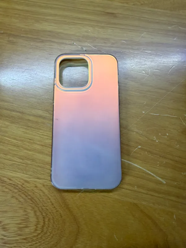 IPHONE 14 pro max uchun perlamutr-to‘q sariq g‘ilof 2 IPHONE 14 pro max uchun perlamutr-to‘q sariq g‘ilof 2