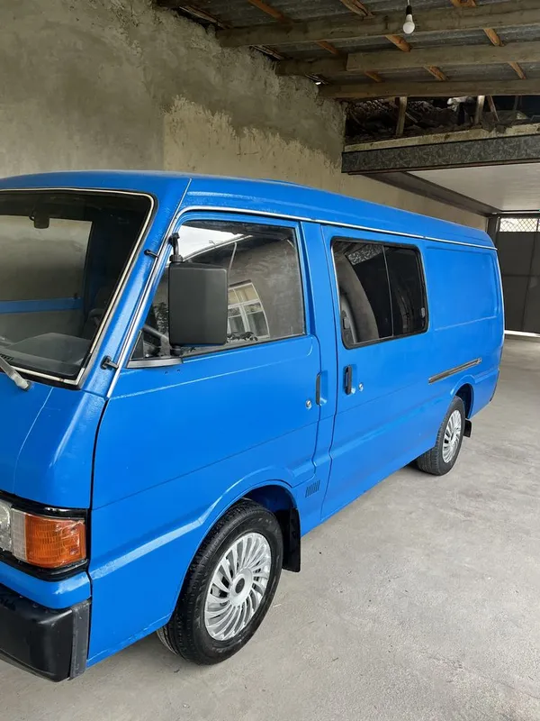 Mazda 2200 грузопассажир 1 Mazda 2200 грузопассажир 1