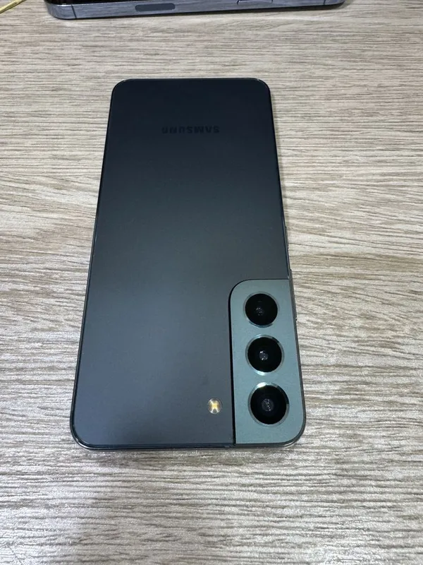 samsung s22 plus 1