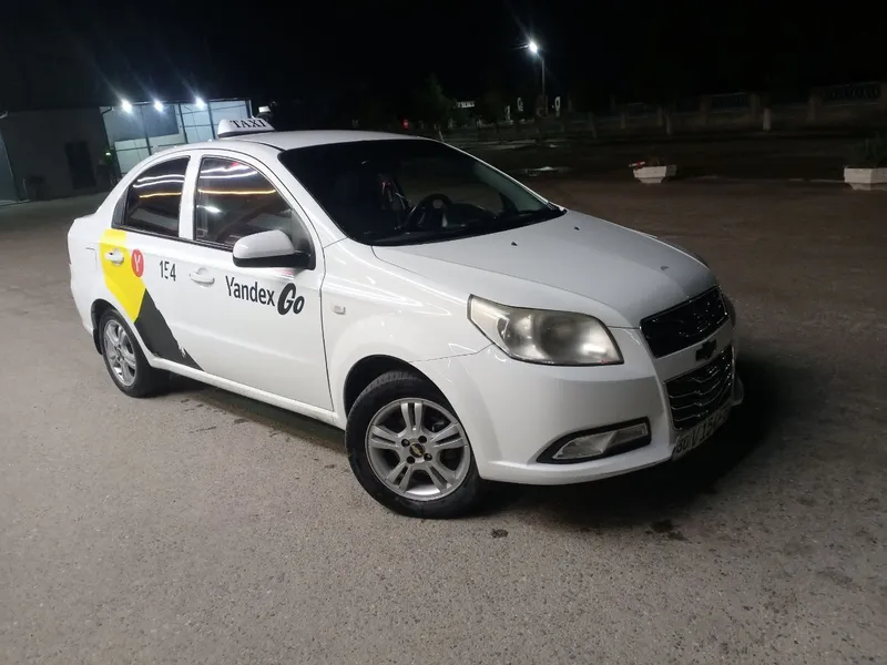 Аренда авто Спарк Некси 3 от 130 000 сум до 180 000 сум 4