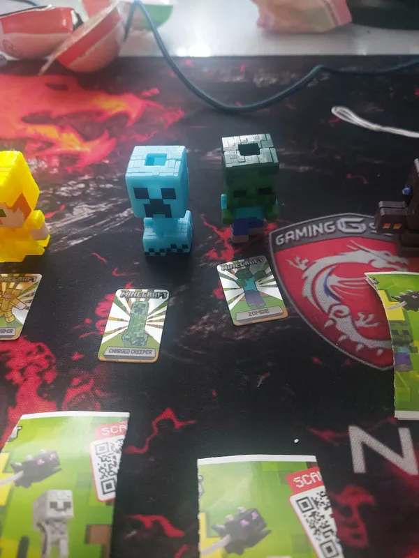 Продаю фигурки колекция Kinder Minecraft — фото 2