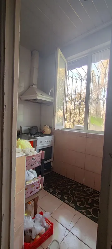 продам чиланзар 8.  двух комнатная. — фото 2