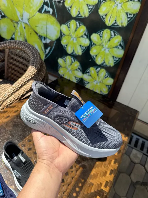 SKECHERS — фото 1