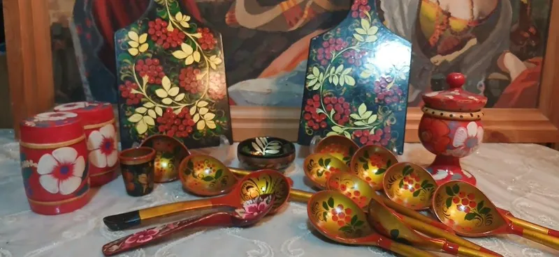 Сувениры красивые новые ложки и доски 1