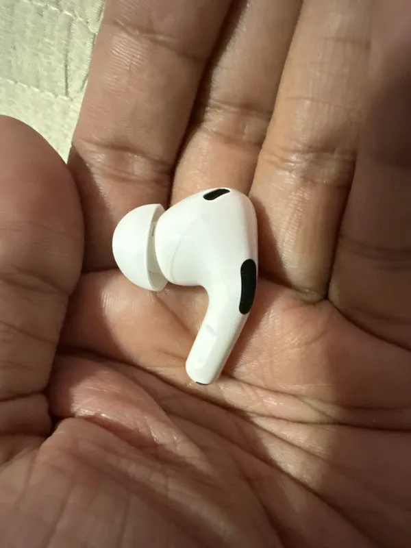 Airpods pro 2 левый наушник A3047/A3048 Type-C и A2698/A2699 — фото 1