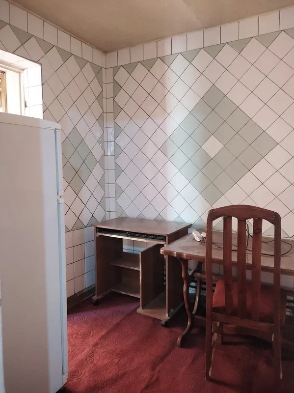 Сдаётся Студентам 2х комнат квартира рядом метро 8