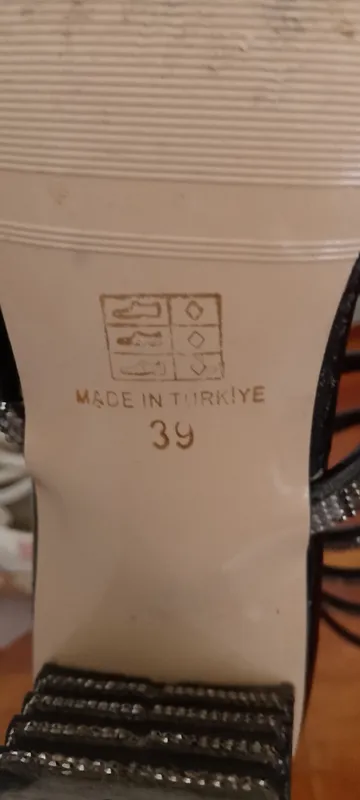 Turkiya toshlari yonib turadi