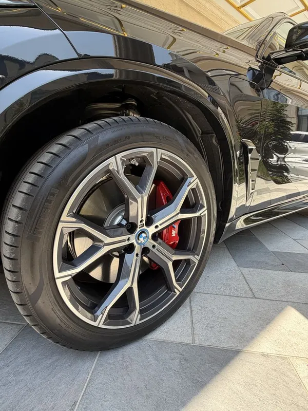BMW X5 xDrive 50e 2025 гибрид — фото 3